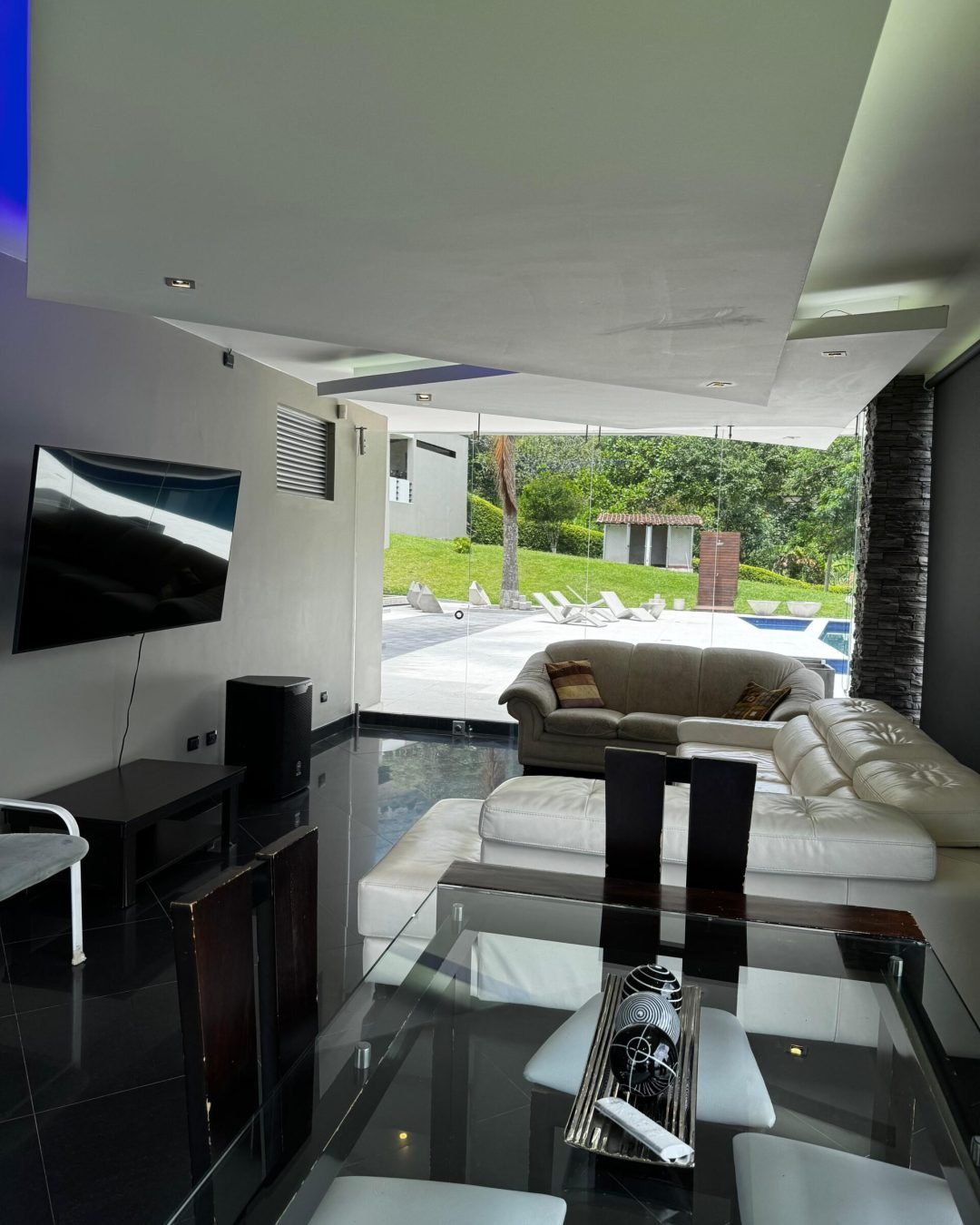 WhatsApp Image 2025-11-06 at 10.25.55 AM (2)