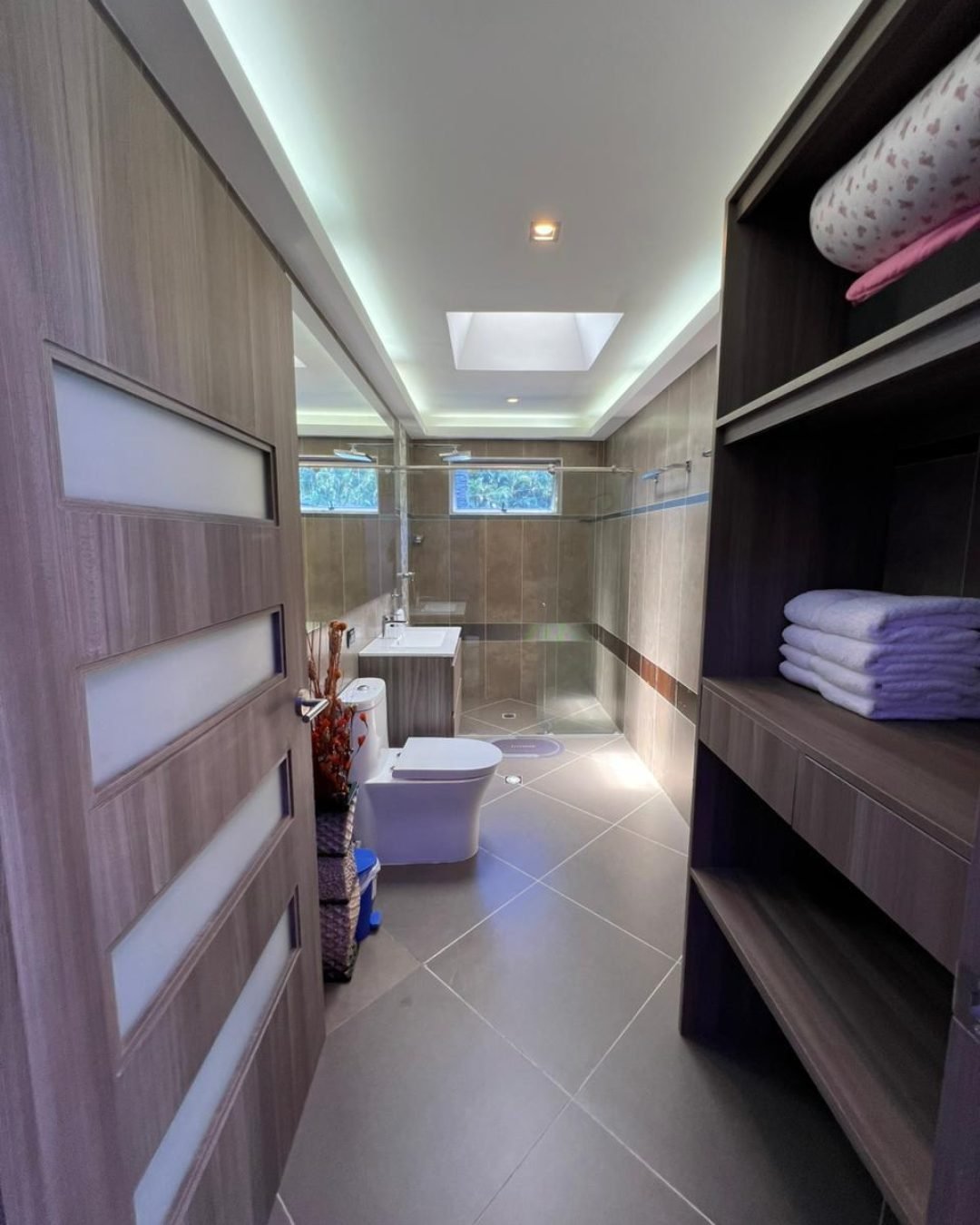 WhatsApp Image 2025-11-06 at 10.25.55 AM (4)