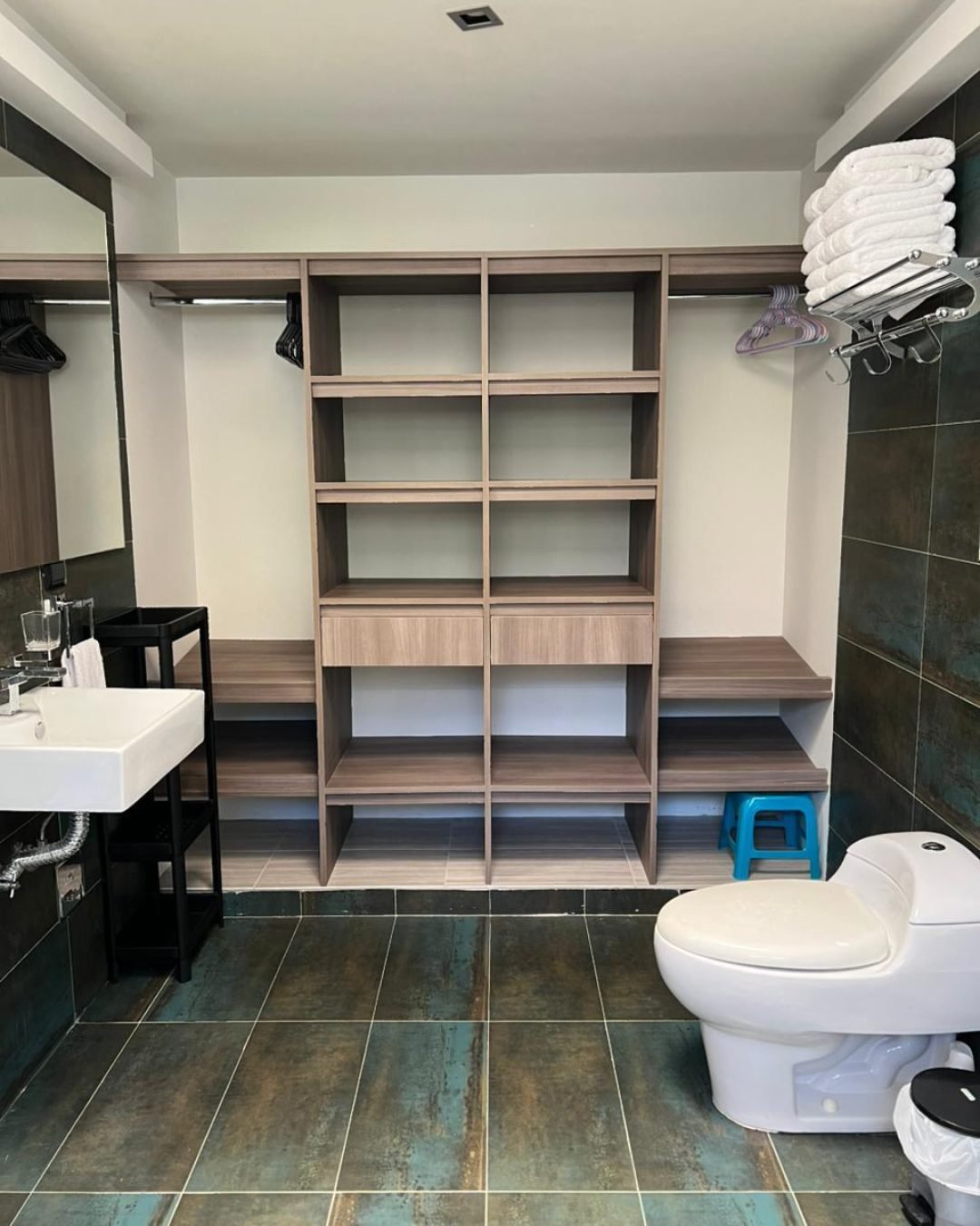 WhatsApp Image 2025-11-06 at 10.25.55 AM (6)