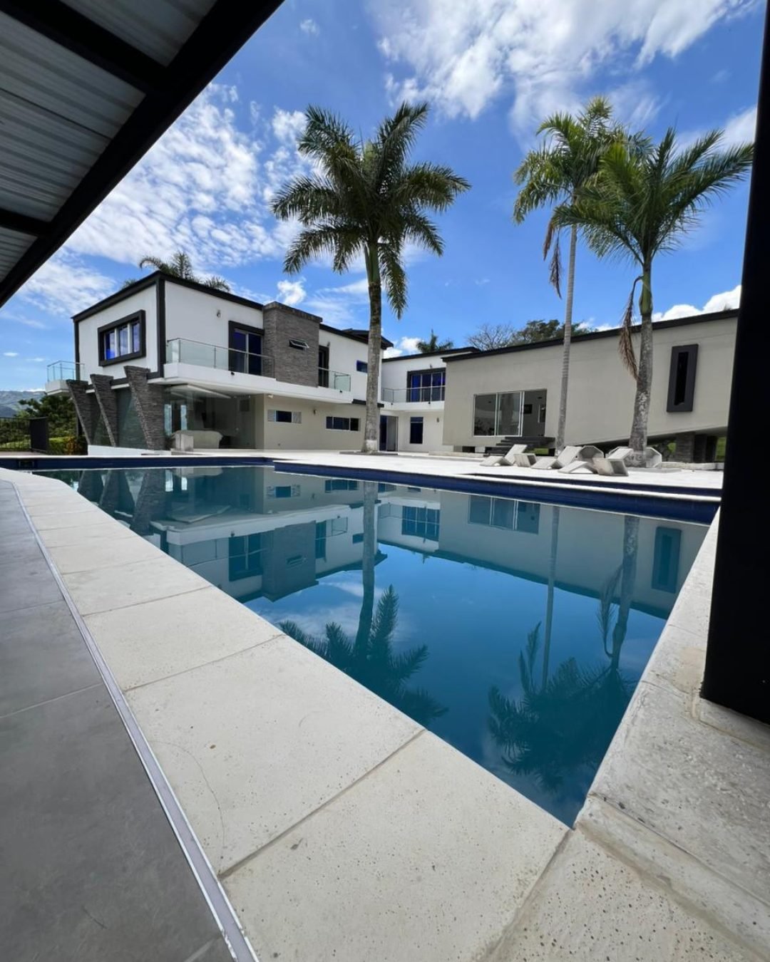 WhatsApp Image 2025-11-06 at 10.25.56 AM (7)