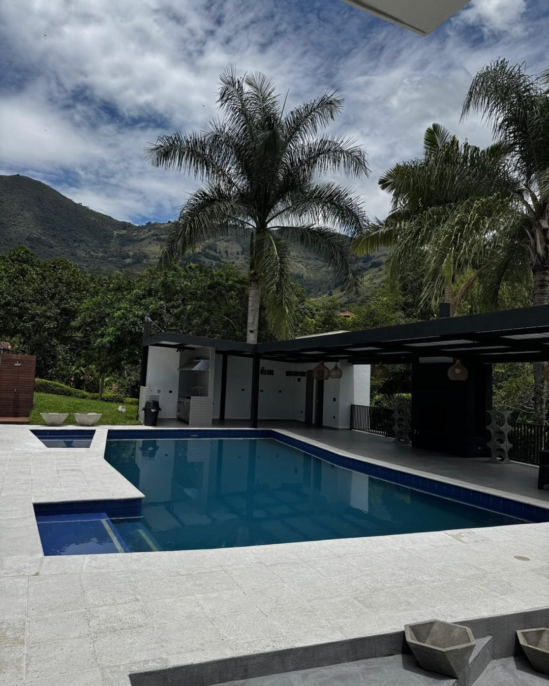 WhatsApp Image 2025-11-06 at 10.25.58 AM (1)