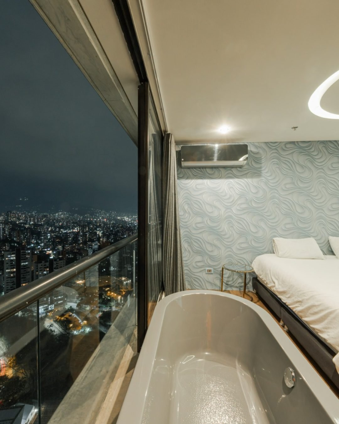 WhatsApp Image 2025-11-06 at 10.27.50 AM (4)