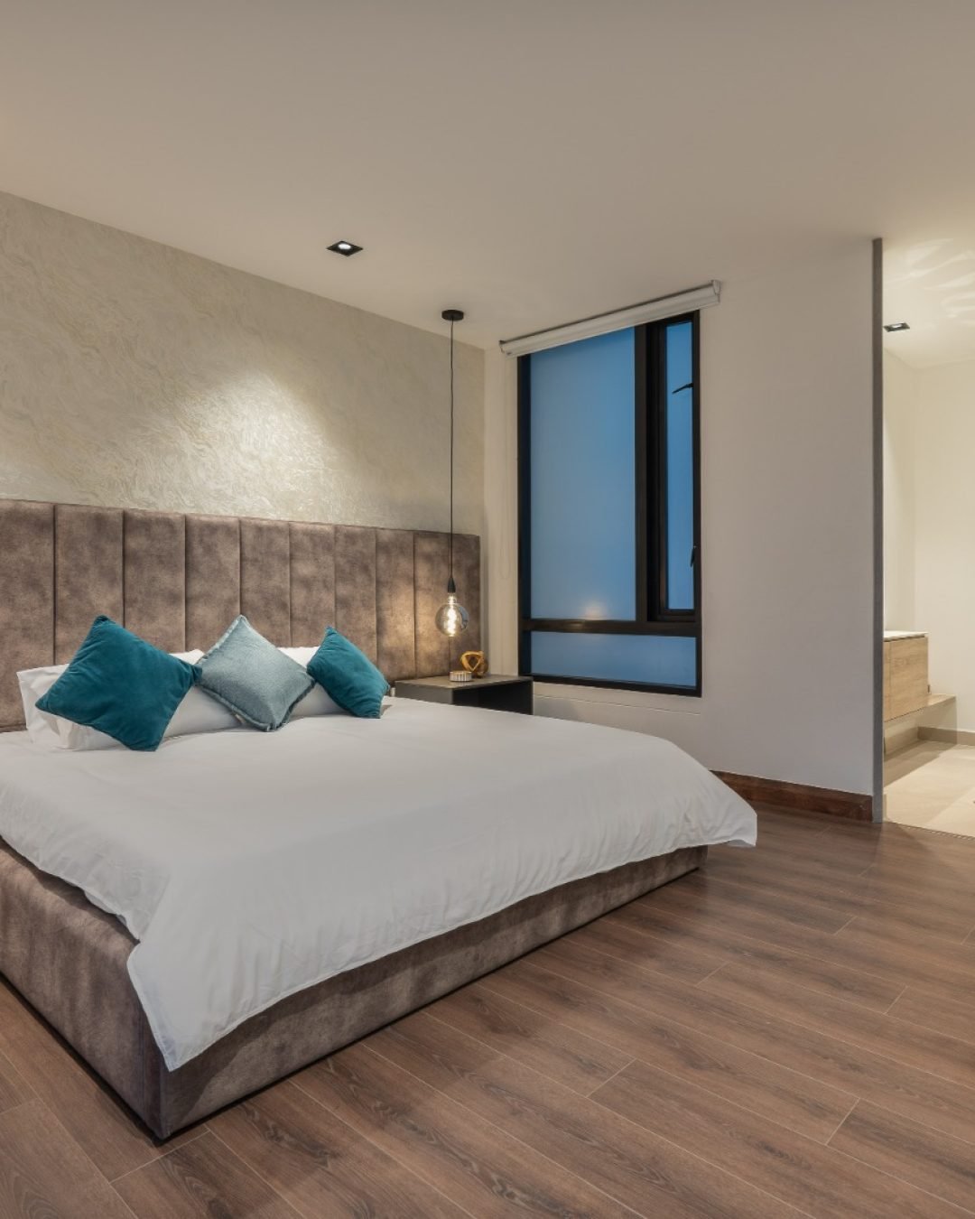 WhatsApp Image 2025-11-06 at 10.28.45 AM (1)